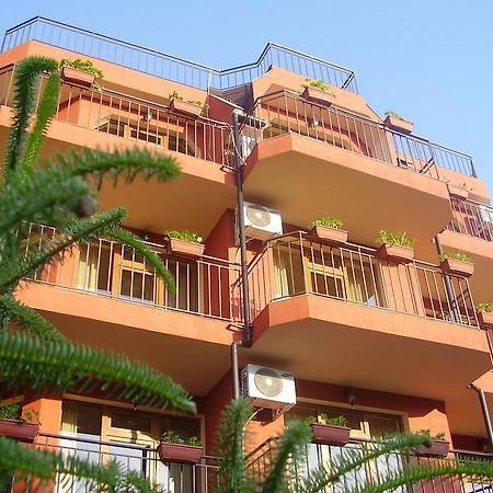 Terra Guest House Ravda Exterior photo