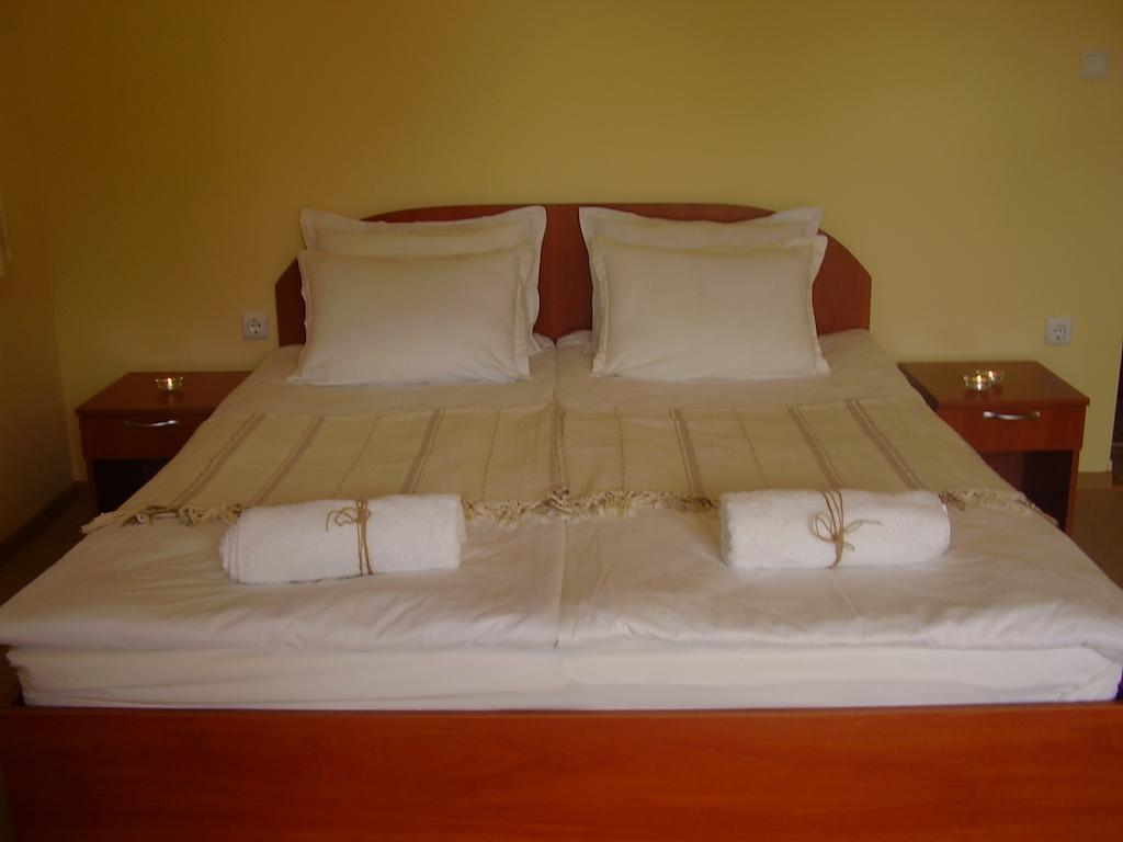 Terra Guest House Ravda Room photo